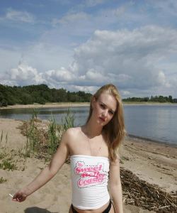 <p class='ppt-number'> 221 779 + PIN 433</p><p class='ppt-pricing-de'>1,99 Euro/Min.</p>
