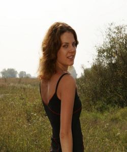 <p class='ppt-number'>221 779 + PIN 360</p><p class='ppt-pricing-de'>1,99 Euro/Min.</p>