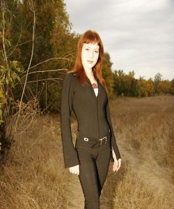 <p class='ppt-number'>221 779 + PIN 433</p><p class='ppt-pricing-de'>1,99 Euro/Min.</p>