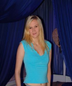<p class='ppt-number'>09005 66 55 50 208</p><p class='ppt-pricing-de'>1,99 Euro/Min. im dt. Festnetz - Mobilnetz ggf. abweichend</p>