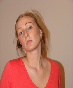 <p class='ppt-number'>221 779 + PIN 073</p><p class='ppt-pricing-de'>1,99 Euro/Min.</p>